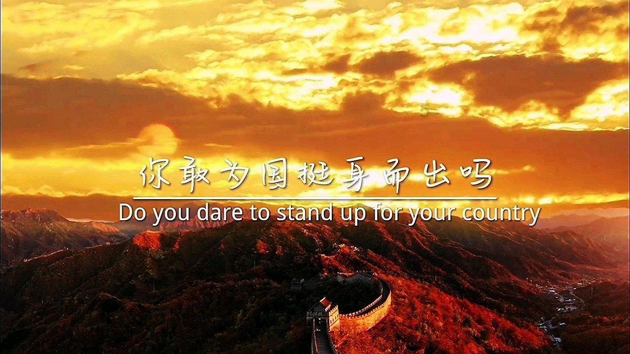 探索粉白格纹短款上衣半身裙两件套,这样一身又甜又辣的穿搭,你会喜欢吗?,发现更多乐趣
